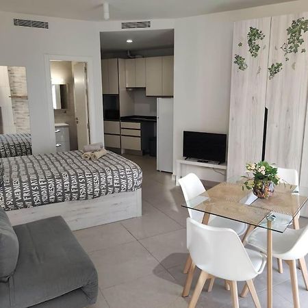 Nuevo Estudio Con Parking Gratis Màlaga Exteriér fotografie