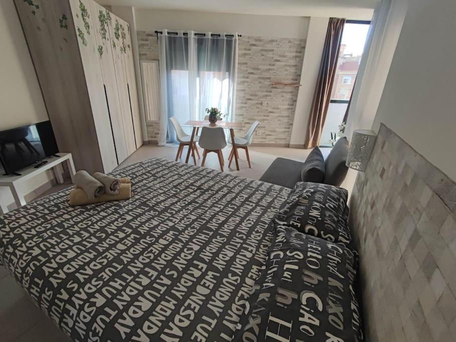 Nuevo Estudio Con Parking Gratis Màlaga Exteriér fotografie
